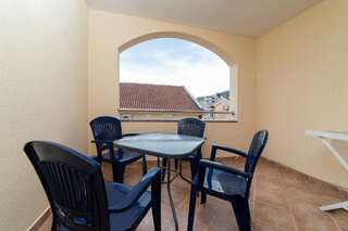 Апартаменты Apartmani Jovan Будва Апартаменты с 2 спальнями и балконом-11